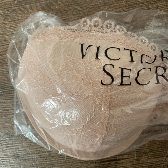 Victoria Secret’s Push-Up Bra - Picture 2 of 3